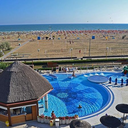 Ashanti Aparthotel Wellness&Spa Bibione Exterior foto